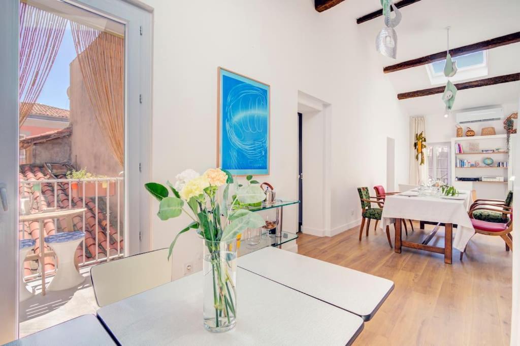 Appartement Place Des Halles Sete Ngoại thất bức ảnh